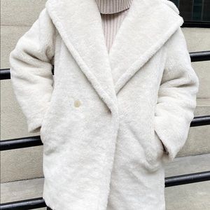 Babaton teddy coat short